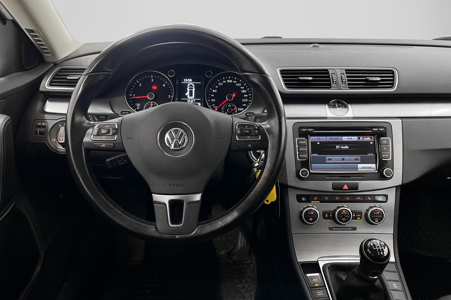 Volkswagen Passat 2.0 TDI 4M 140hk Värm Drag En-bruk Kamera