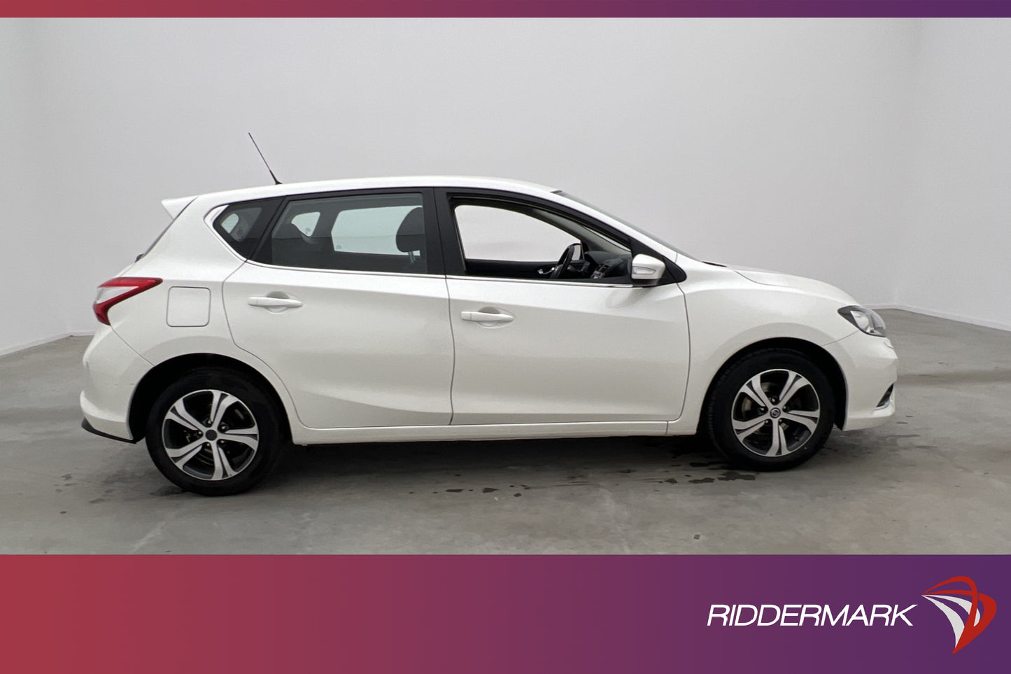 Nissan Pulsar 1.5 dCi 110hk Kamera Navi Välservad Två-Bruk