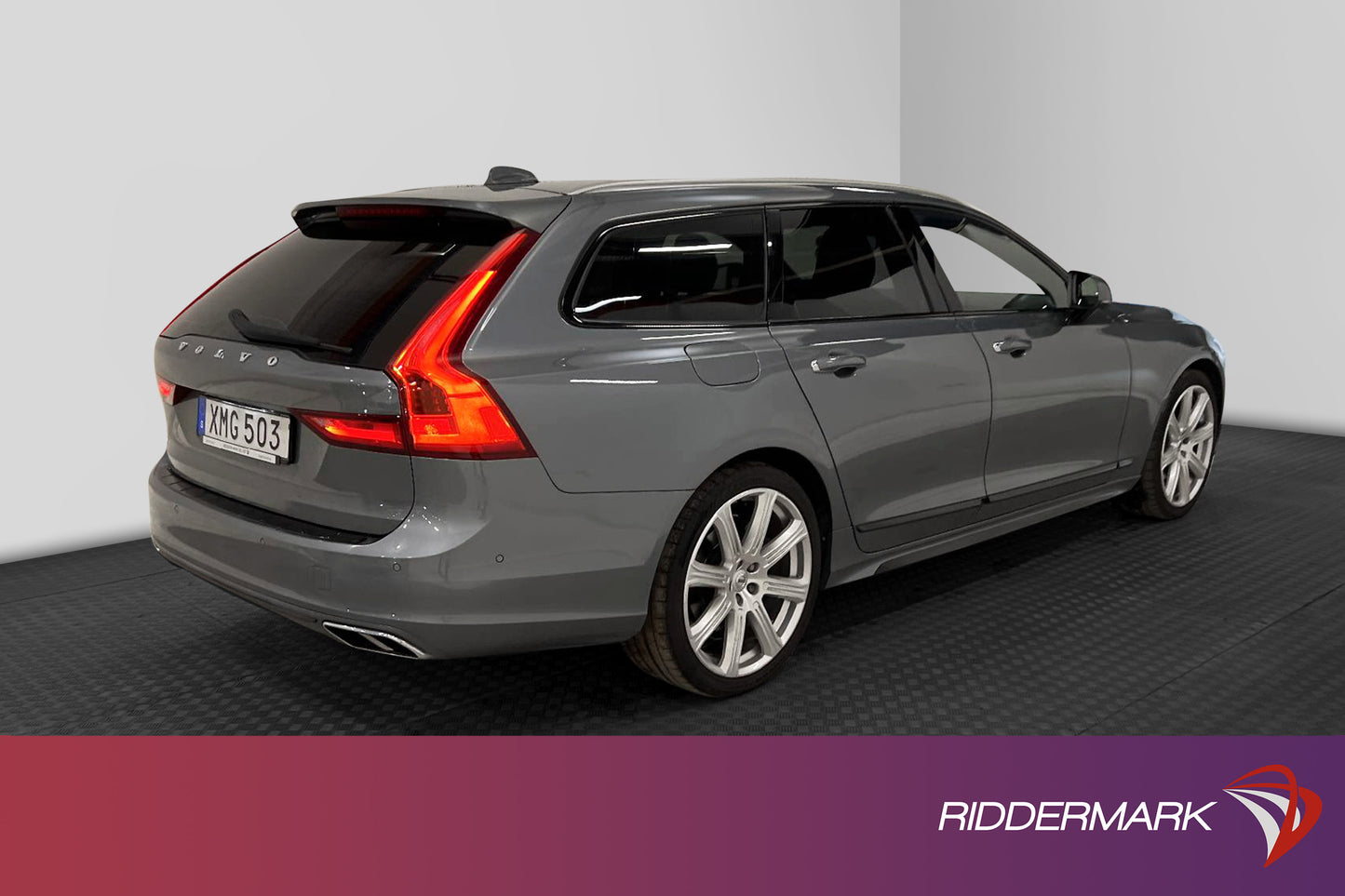 Volvo V90 D5 AWD 235hk Inscription VOC B&W Pano 360° Navi