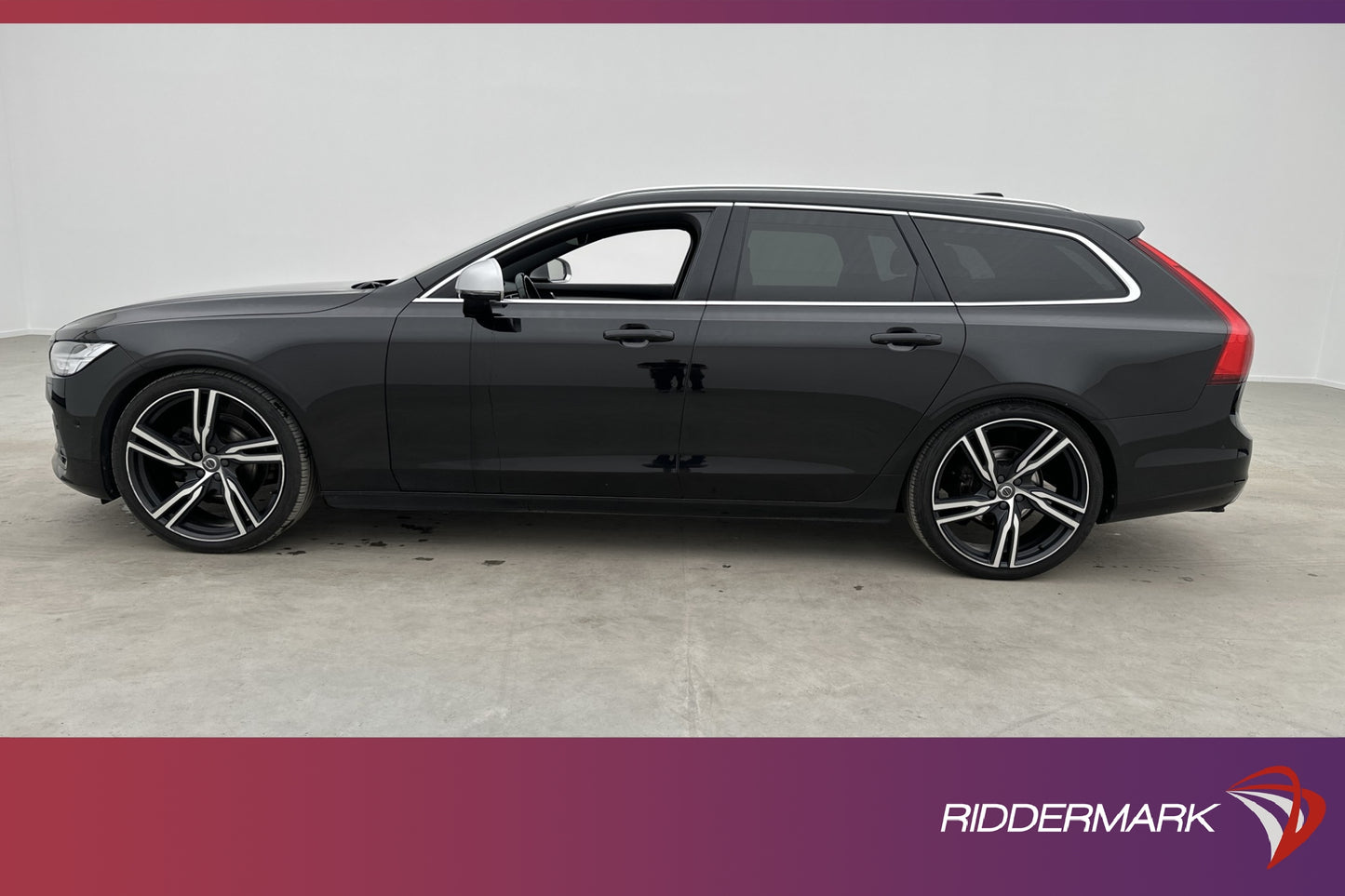 Volvo V90 D3 AWD R-Design VOC Värm Kamera Navi BLIS Drag