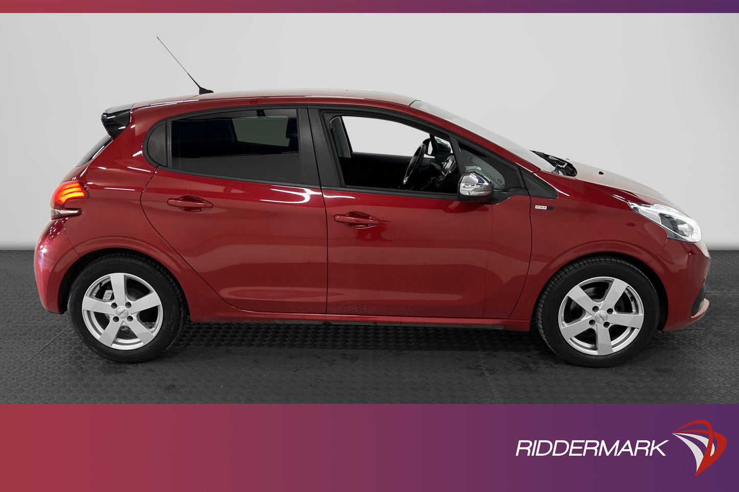 Peugeot 208 Style 1.2 VTi 82hk M-Värme *6000 mil* P-Sensorer