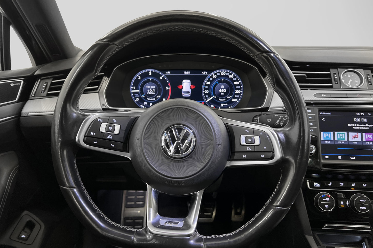 Volkswagen Passat 4M R-Line D-värm Cockpit B-kamera Pano