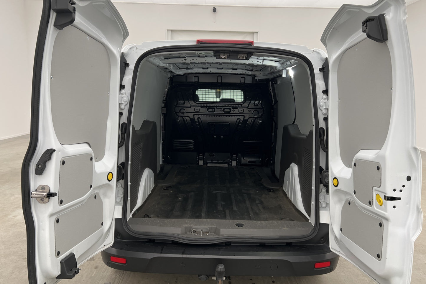 Ford Transit Connect LWB Värmare Drag B-Kamera SYNC-3 Moms