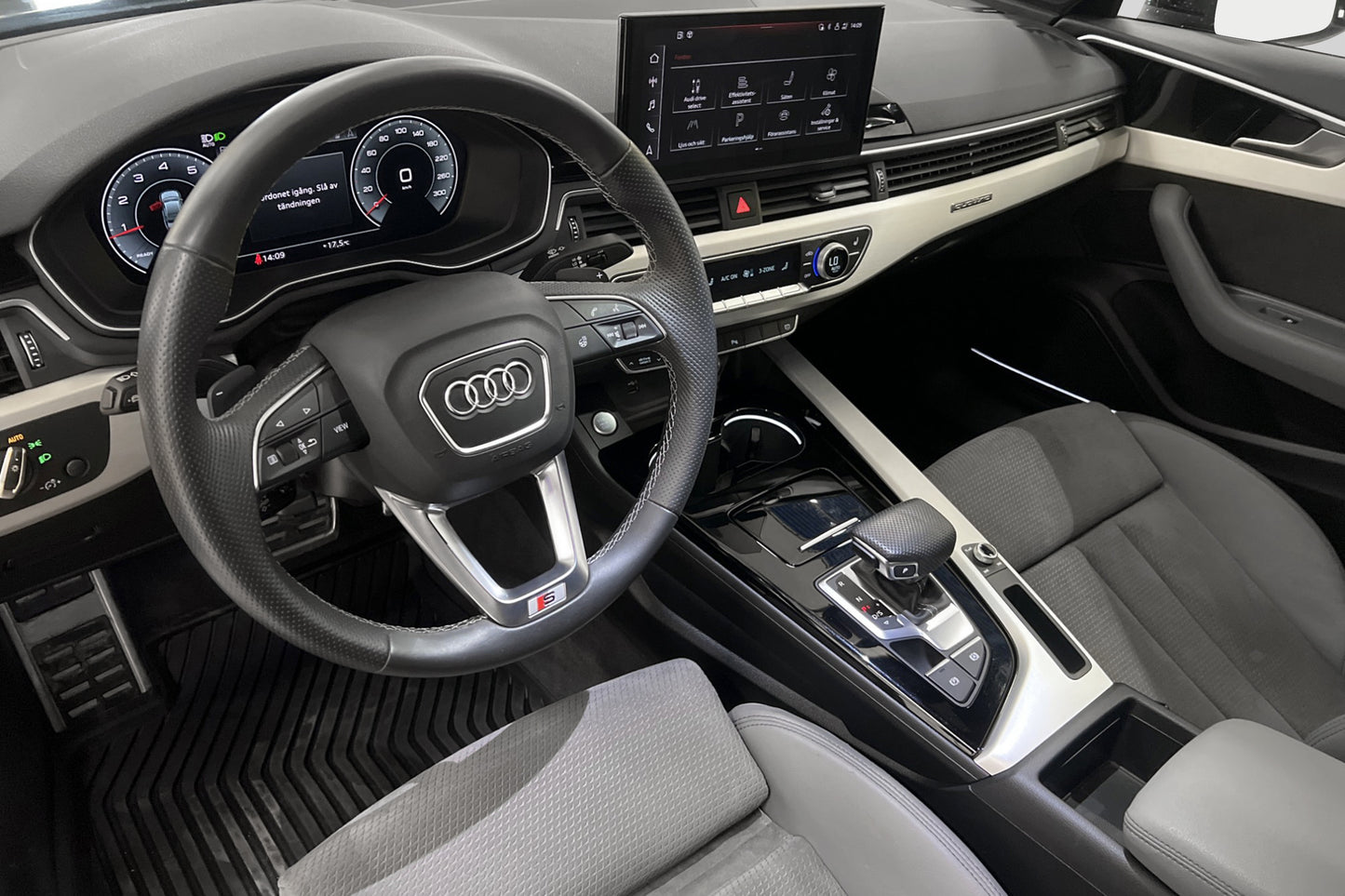 Audi A4 40 TFSI Q 204hk S-line Cockpit B&O B-värm B-kamera