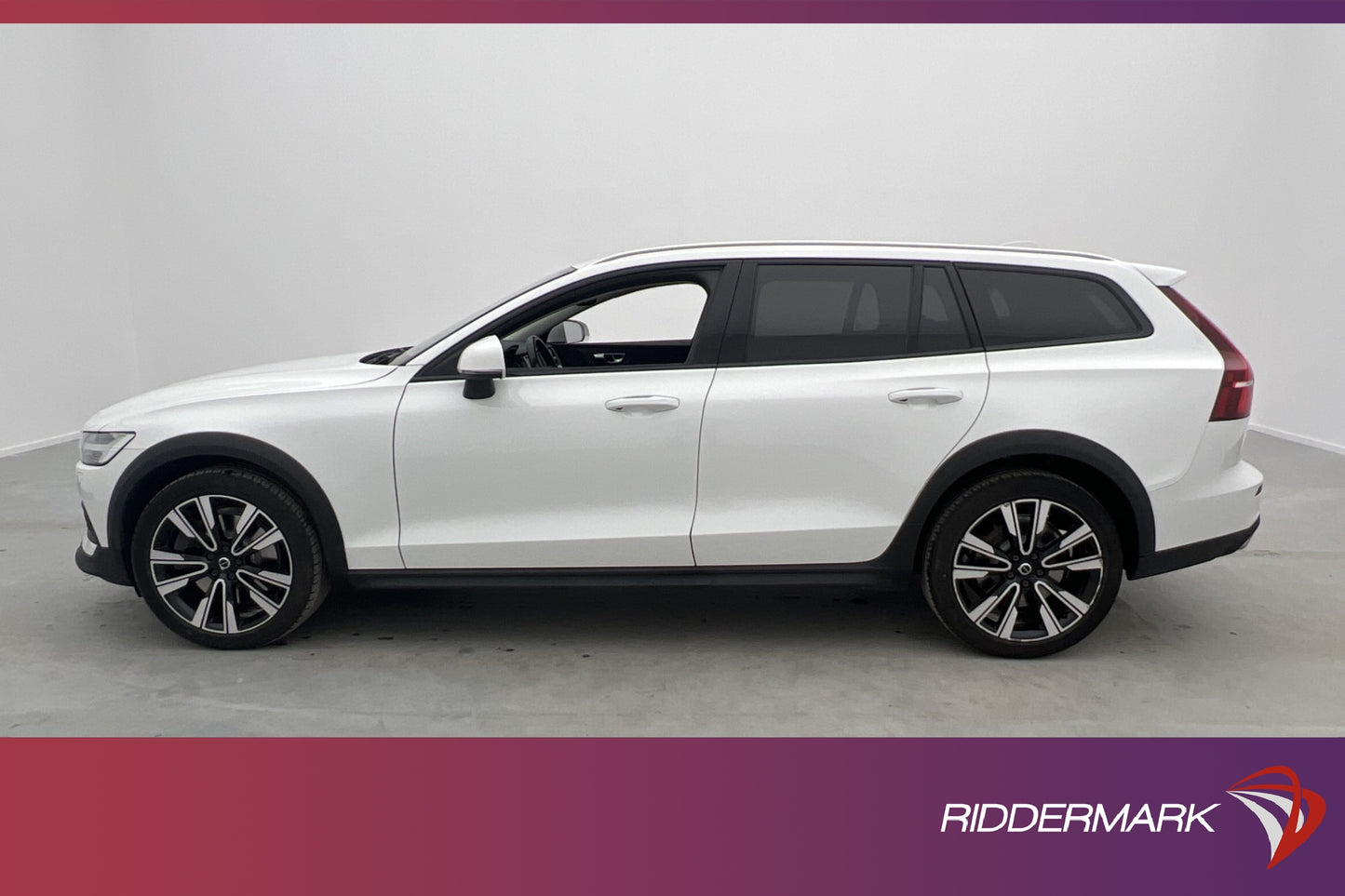 Volvo V60 Cross Country D4 AWD Advanced VOC Pano Navi Drag