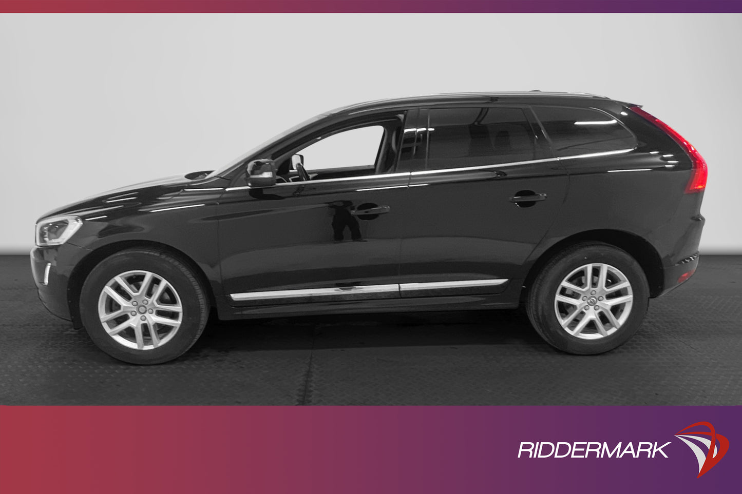 Volvo XC60 D4 190hk AWD Summum Pano DVärm VOC Skinn B-Kamera