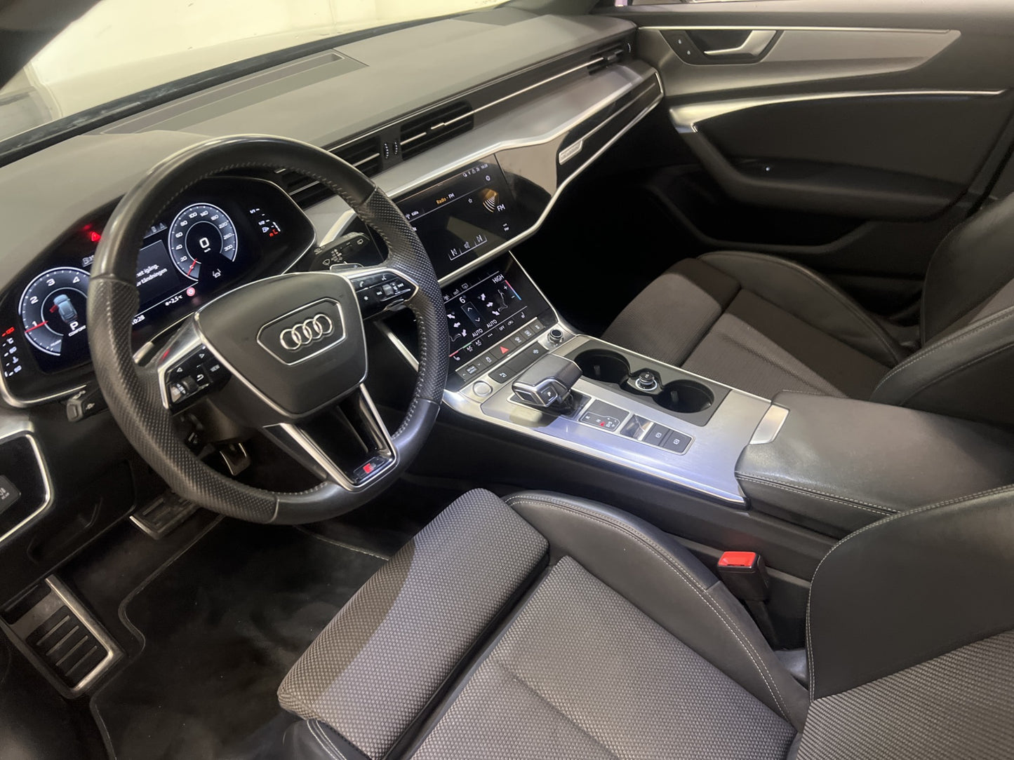 Audi A6 40 TDI Q 204hk S-Line Värmare Cockpit 360° Matrix