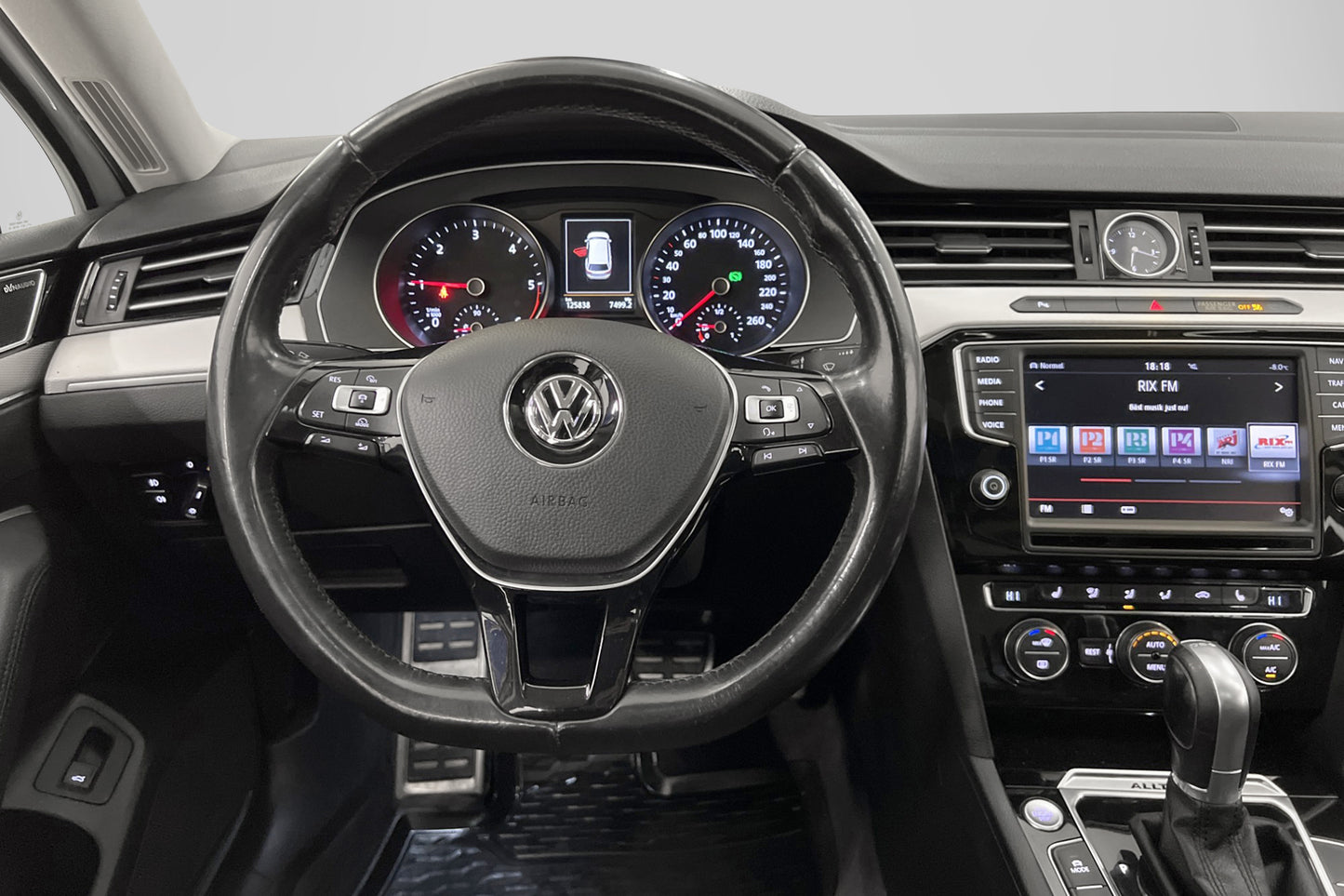 Volkswagen Passat Alltrack 190hk 4M D-värm Pano Bkamera Navi