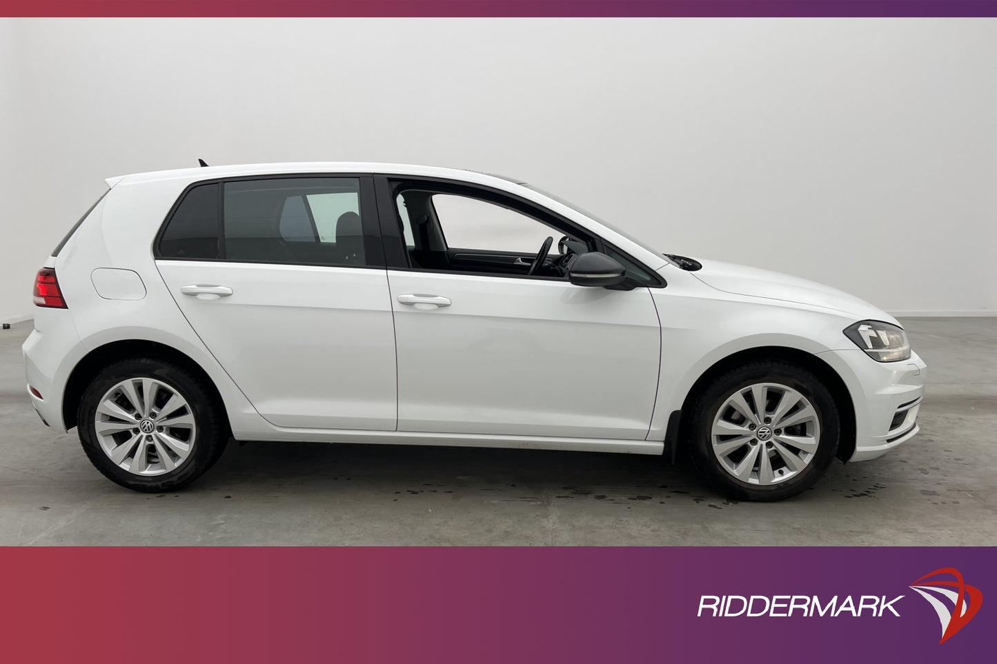 Volkswagen Golf 1.0 TSI 110hk Taklucka CarPlay Välservad