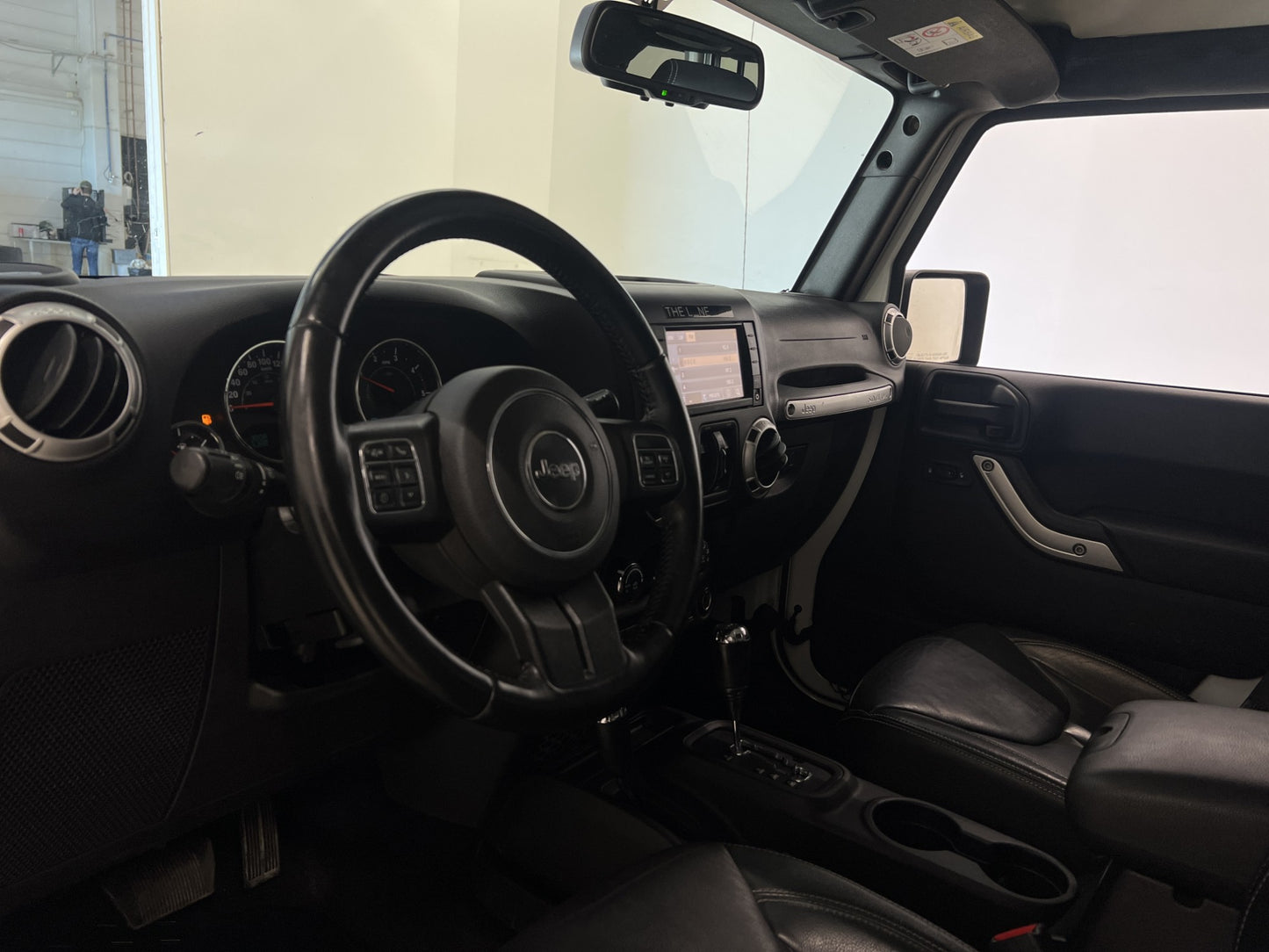 Jeep Wrangler 2.8 4WD Unlimited Drag Navigation Skinn MOMS