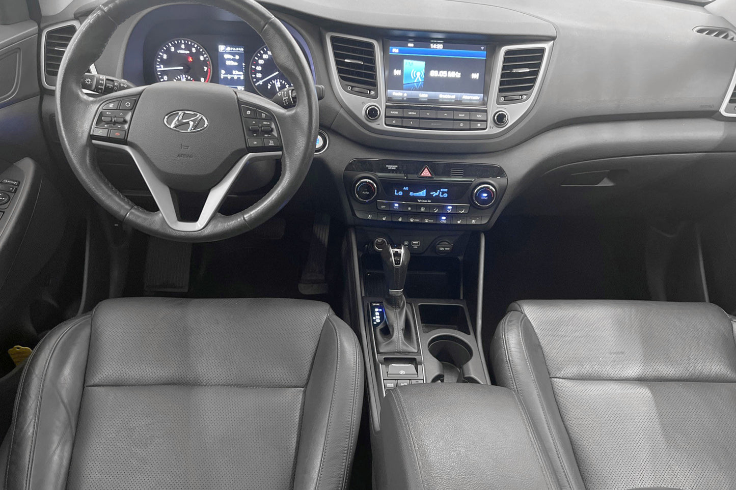 Hyundai Tucson 1.6 T-GDI 4WD 177hk Premium Pano Kamera Skinn