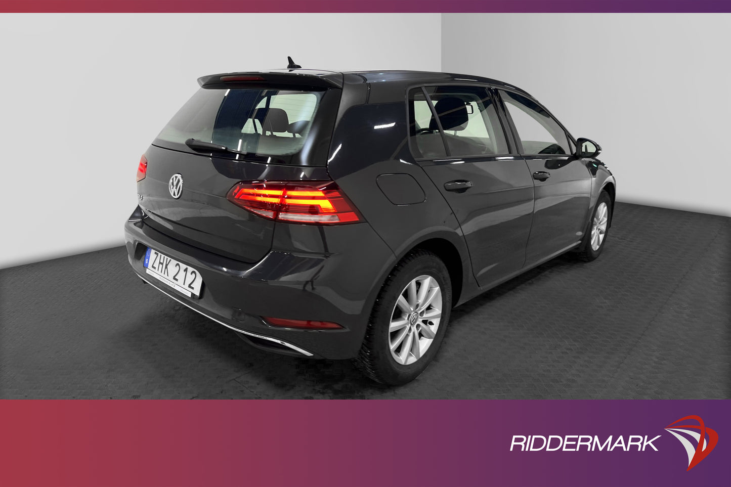 Volkswagen Golf 1.0 110hk Comfort CarPlay Välserv 0.42L/Mil