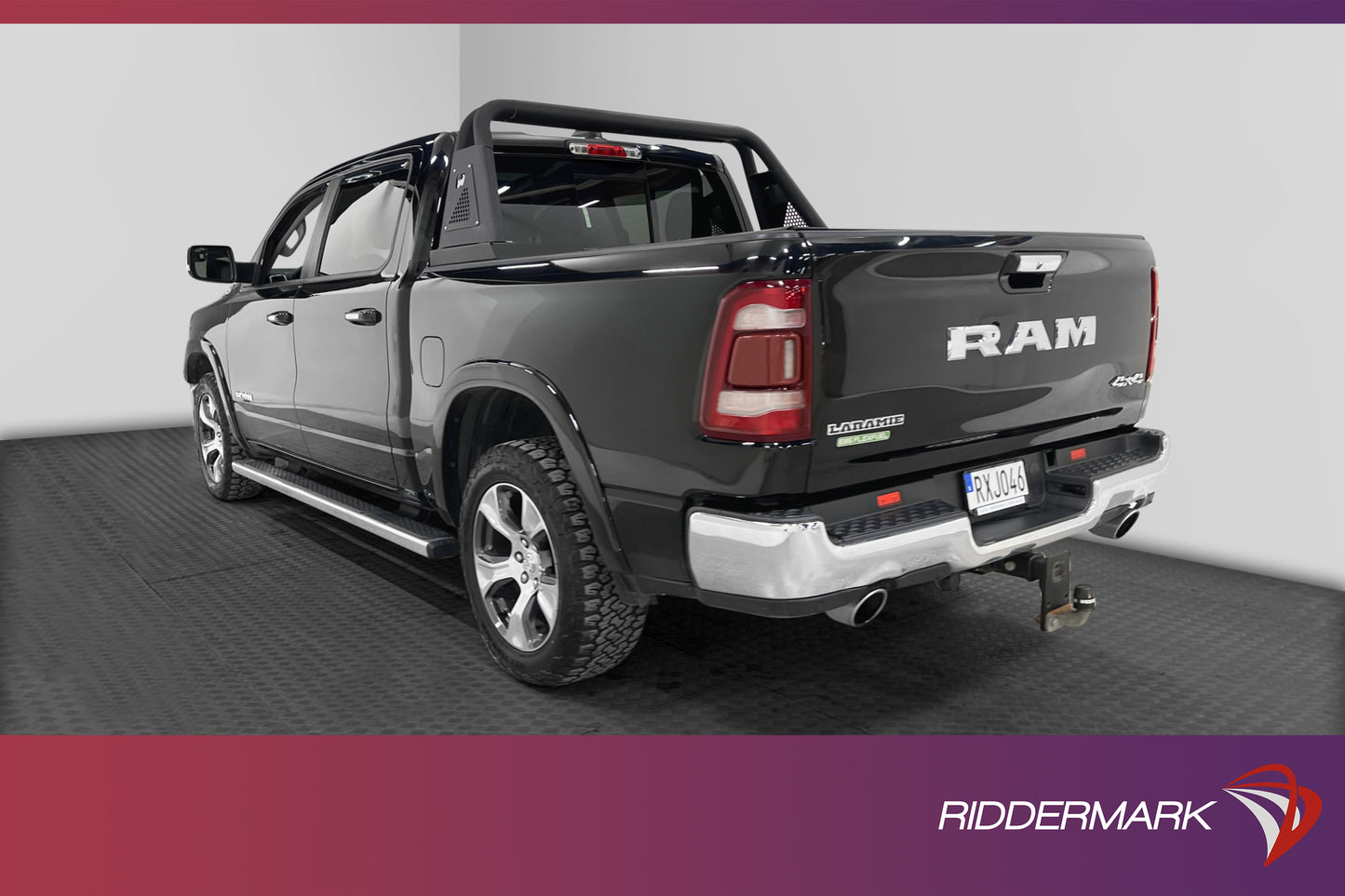 Dodge RAM Laramie 5.7 395hk 4x4 Luftfjädring H/K Pano Moms