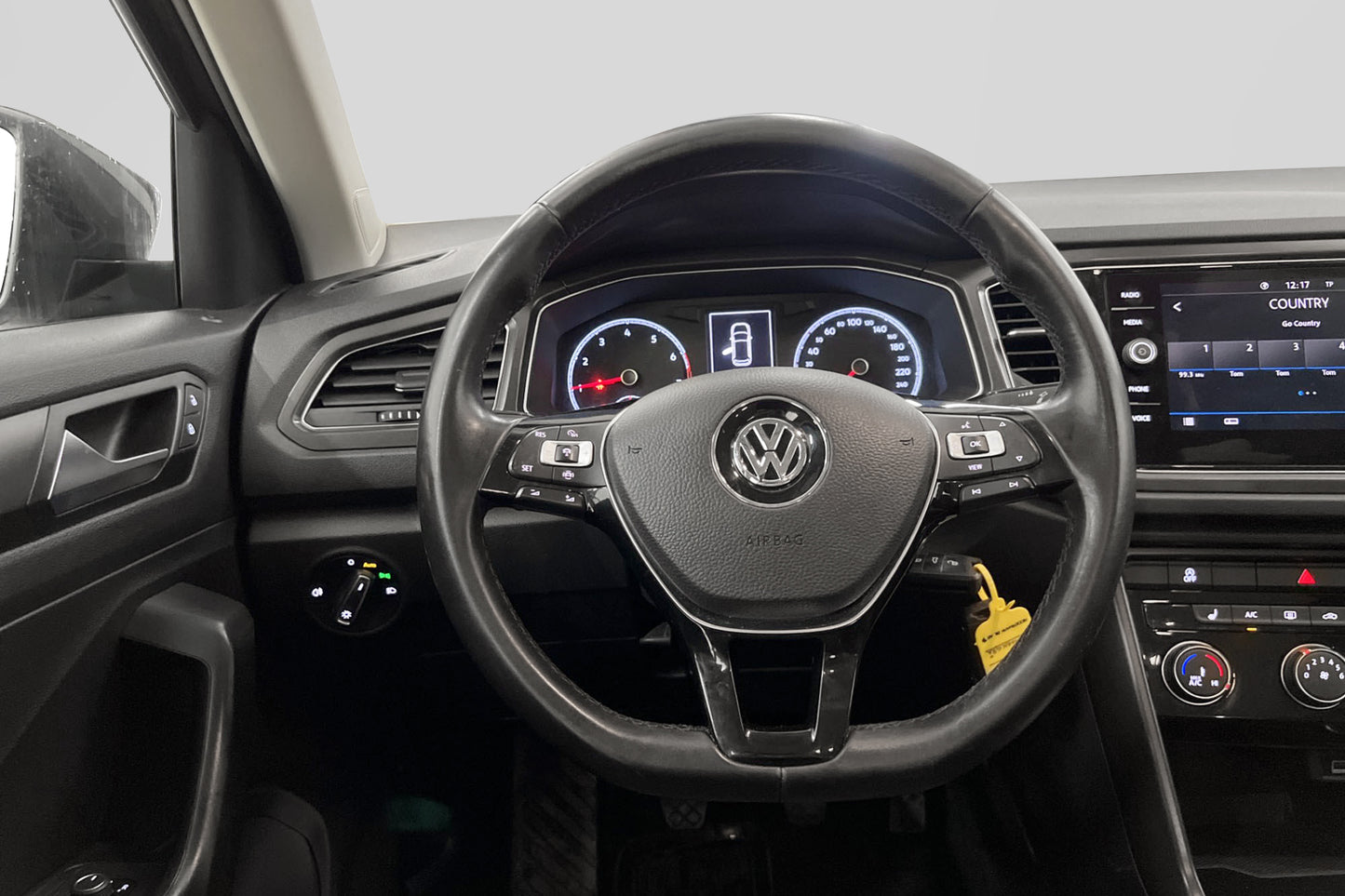 Volkswagen T-Roc 1.0 TSI 115hk P-sensorer CarPlay Nyservad