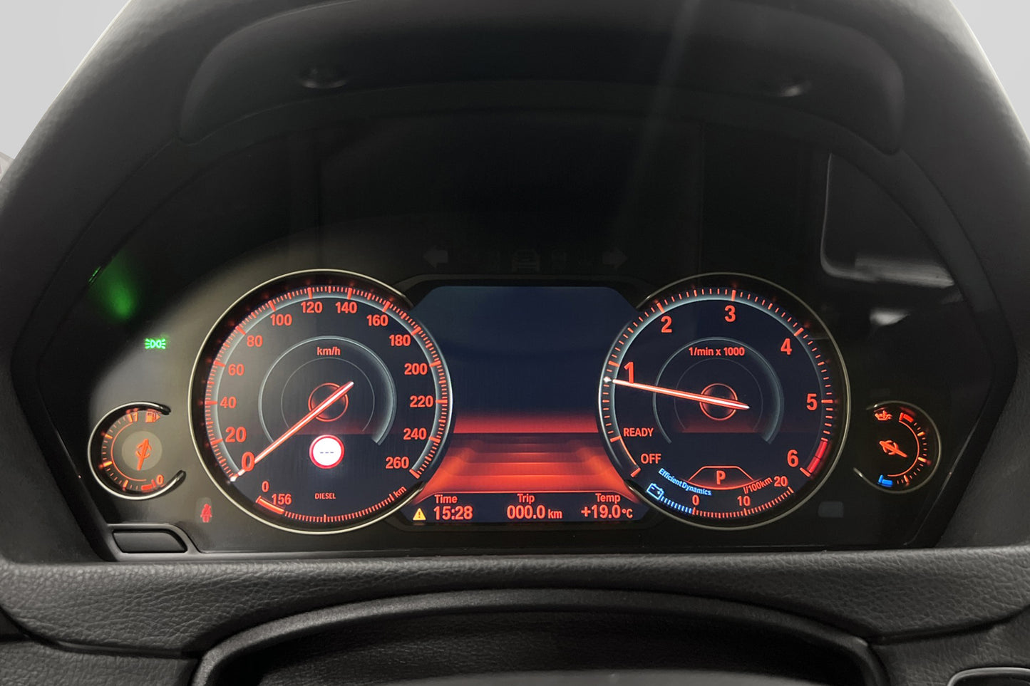 BMW 320d xDrive 190hk M-Sport HUD Cockpit Skinn Drag