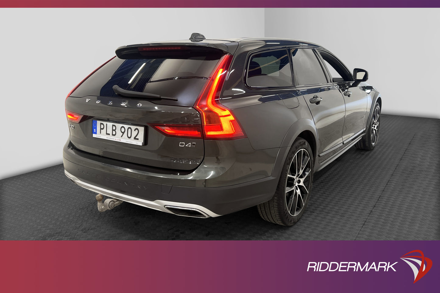 Volvo V90 Cross Country D4 AWD Inscription Pro Pano B-kam