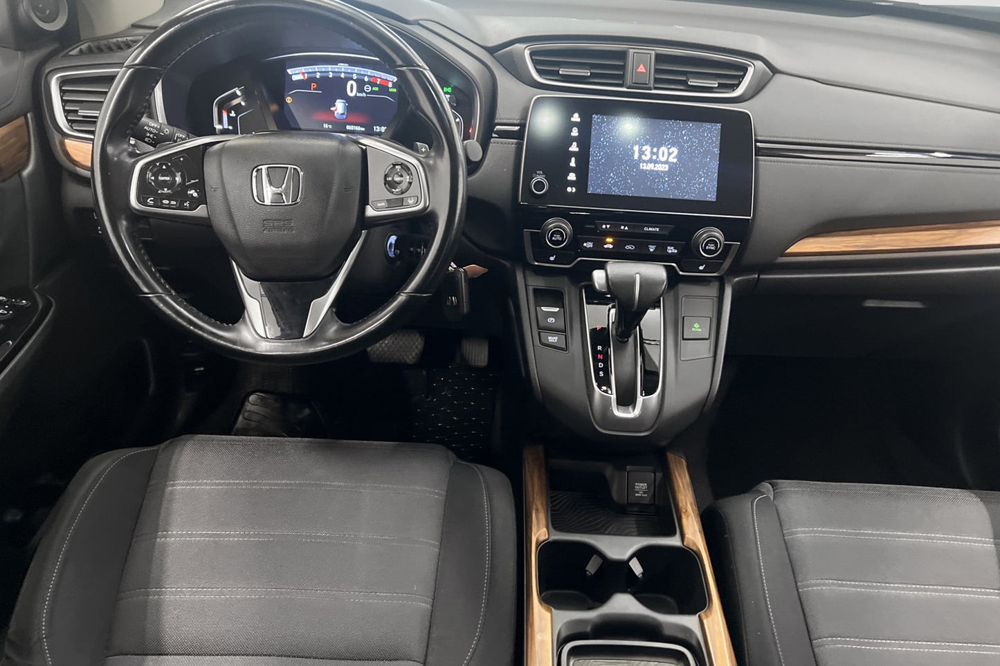 Honda CR-V 1.5 AWD CVT 193hk Elegance Navigation Backkamera