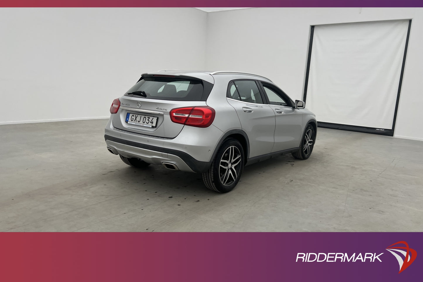 Mercedes-Benz GLA 250 4M B-kamera Navi P-sensorer 211hk