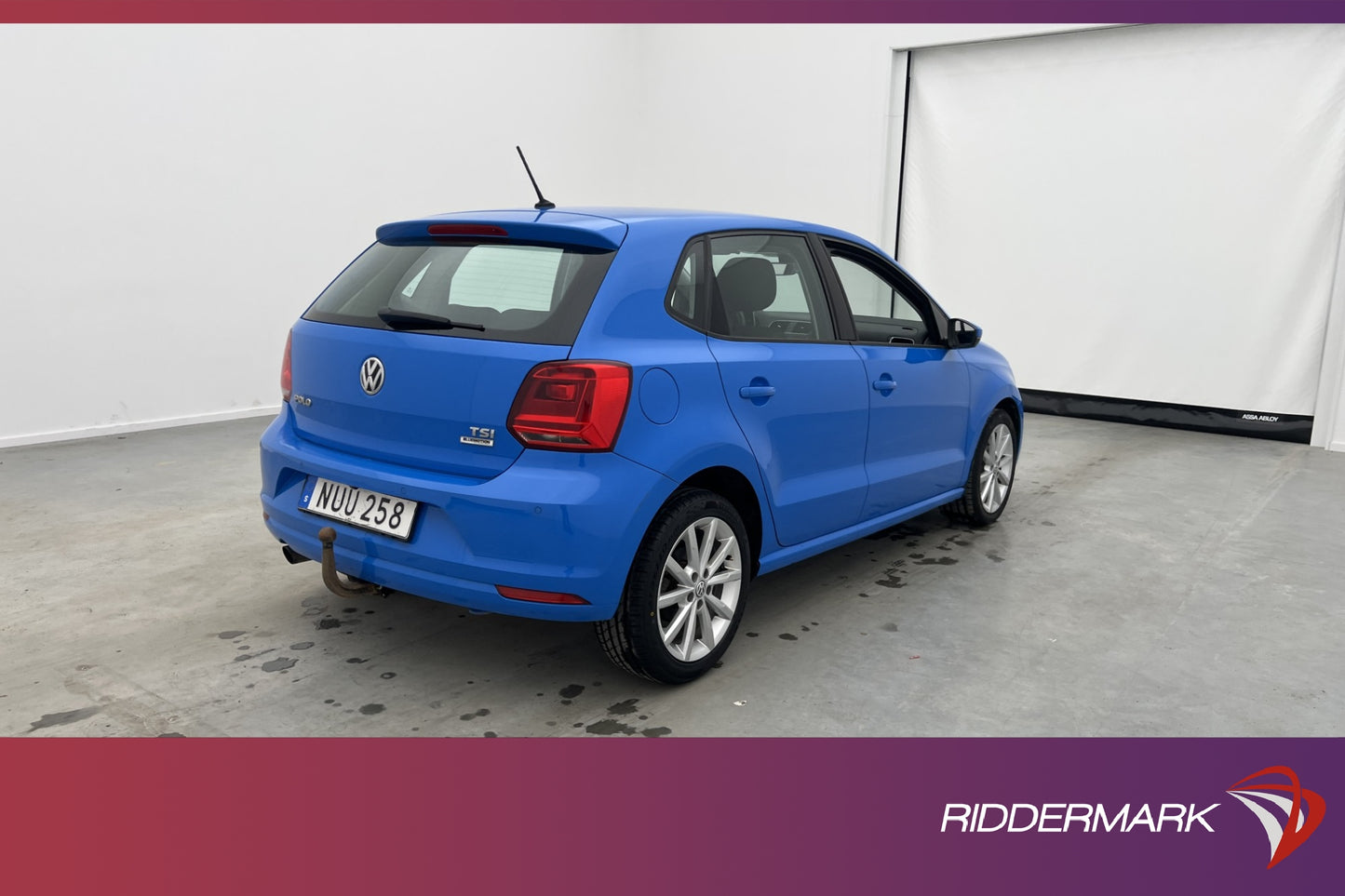 Volkswagen Polo 1.2 TSI 90hk Premium Kamera Farthållare Drag