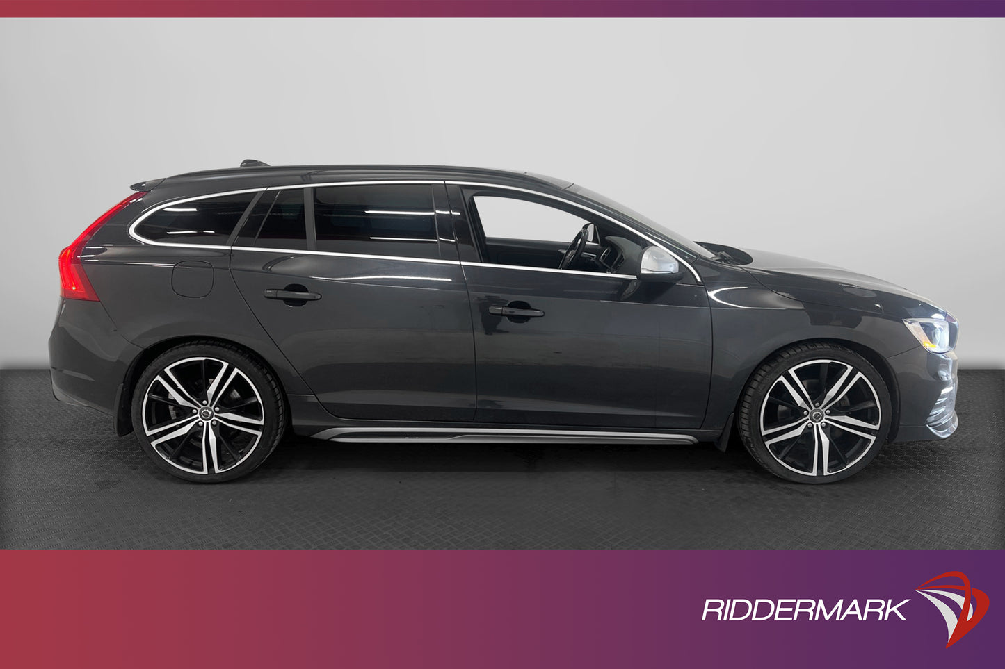 Volvo V60 D4 AWD 181hk R-Design VOC Pano BLIS Navi Sensorer