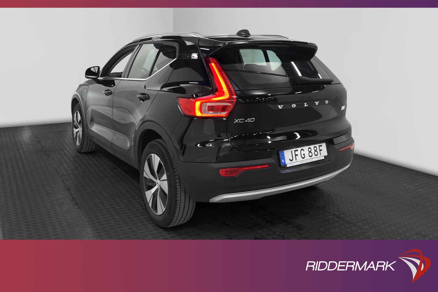 Volvo XC40 T4 Recharge Momentum H/K Navi Backkamera BLIS