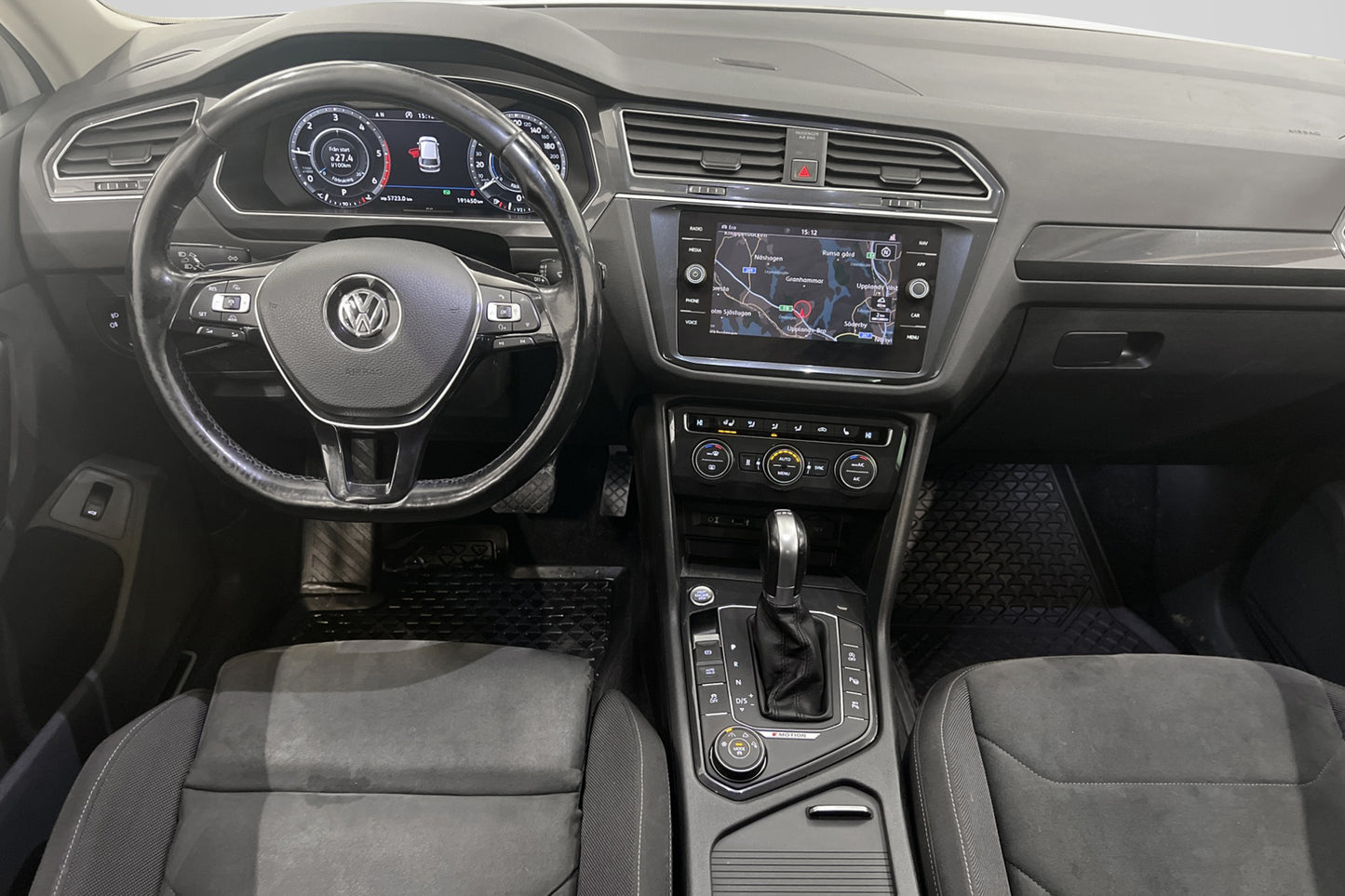 Volkswagen Tiguan 2.0 TDI 4M 190hk D-värm Cockpit 360°  Drag