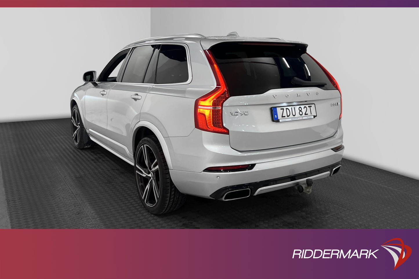 Volvo XC90 D5 235hk R-Design 7-Sits Värm Pano H/K VOC Drag