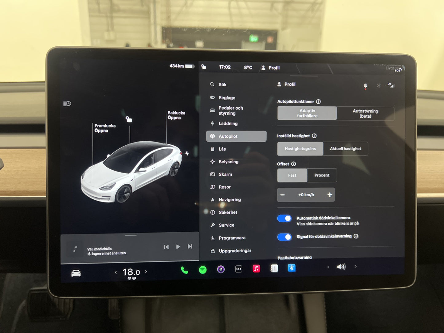 Tesla Model 3 Long Range AWD 440hk Panorama Drag Sv.såld