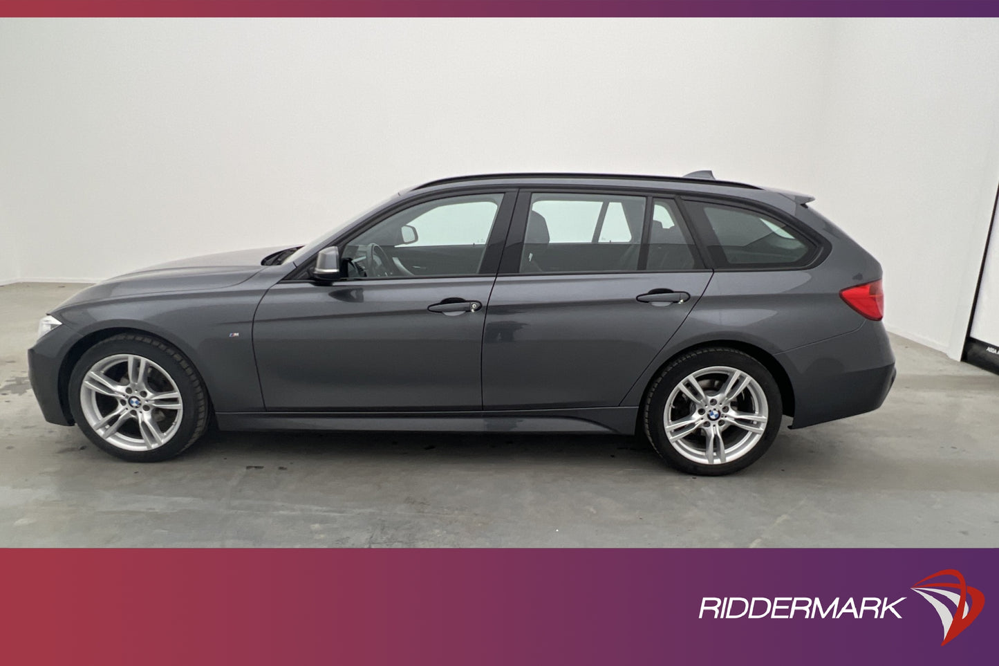 BMW 318 d xDrive Touring M Sport Sensorer Drag Välservad