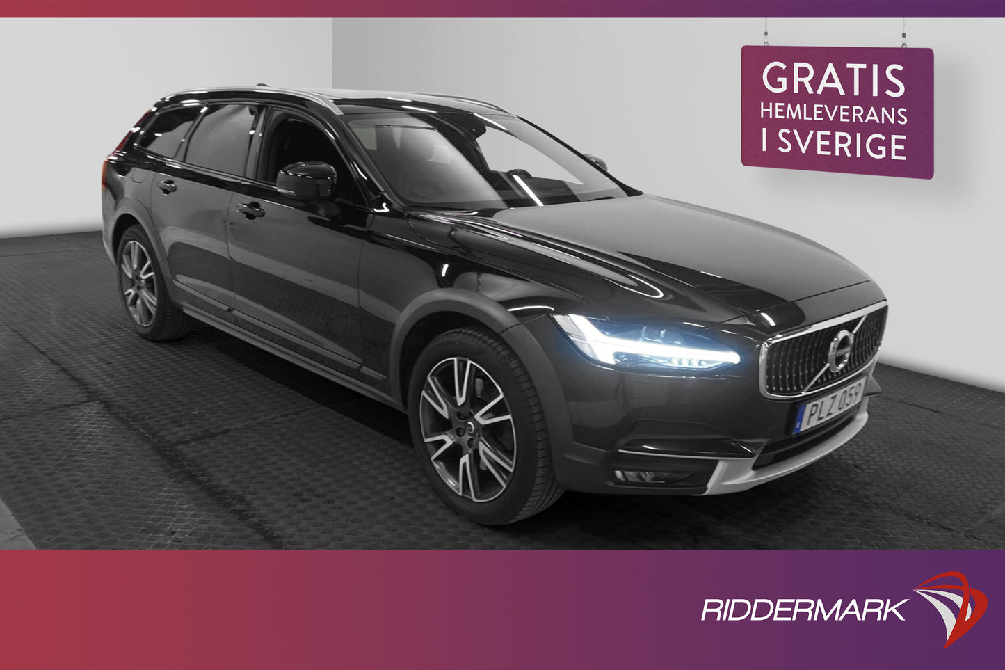 Volvo V90 Cross Country D4 AWD Pro D-Värm VOC Pano HUD Skinn