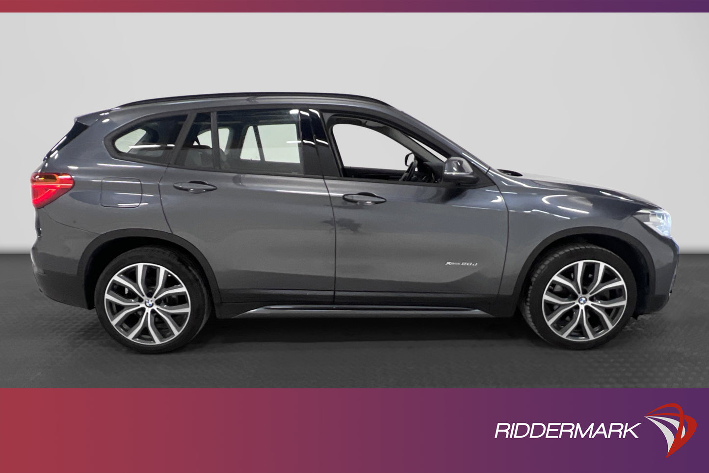 BMW X1 xDrive 190hk Sport line Navi Pano HiFi HUD Skinn Drag