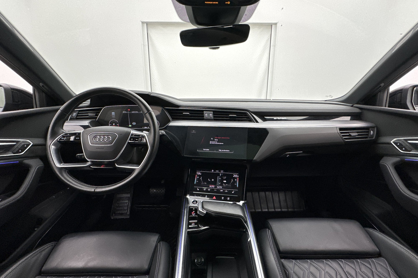 Audi e-tron 55 Quattro S-Line Pano B&O 360 S-Säten Drag MOMS