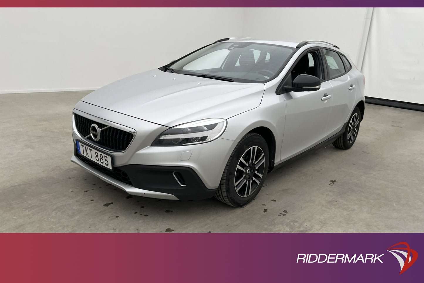 Volvo V40 Cross Country D3 150hk Momentum D-värm VOC Navi