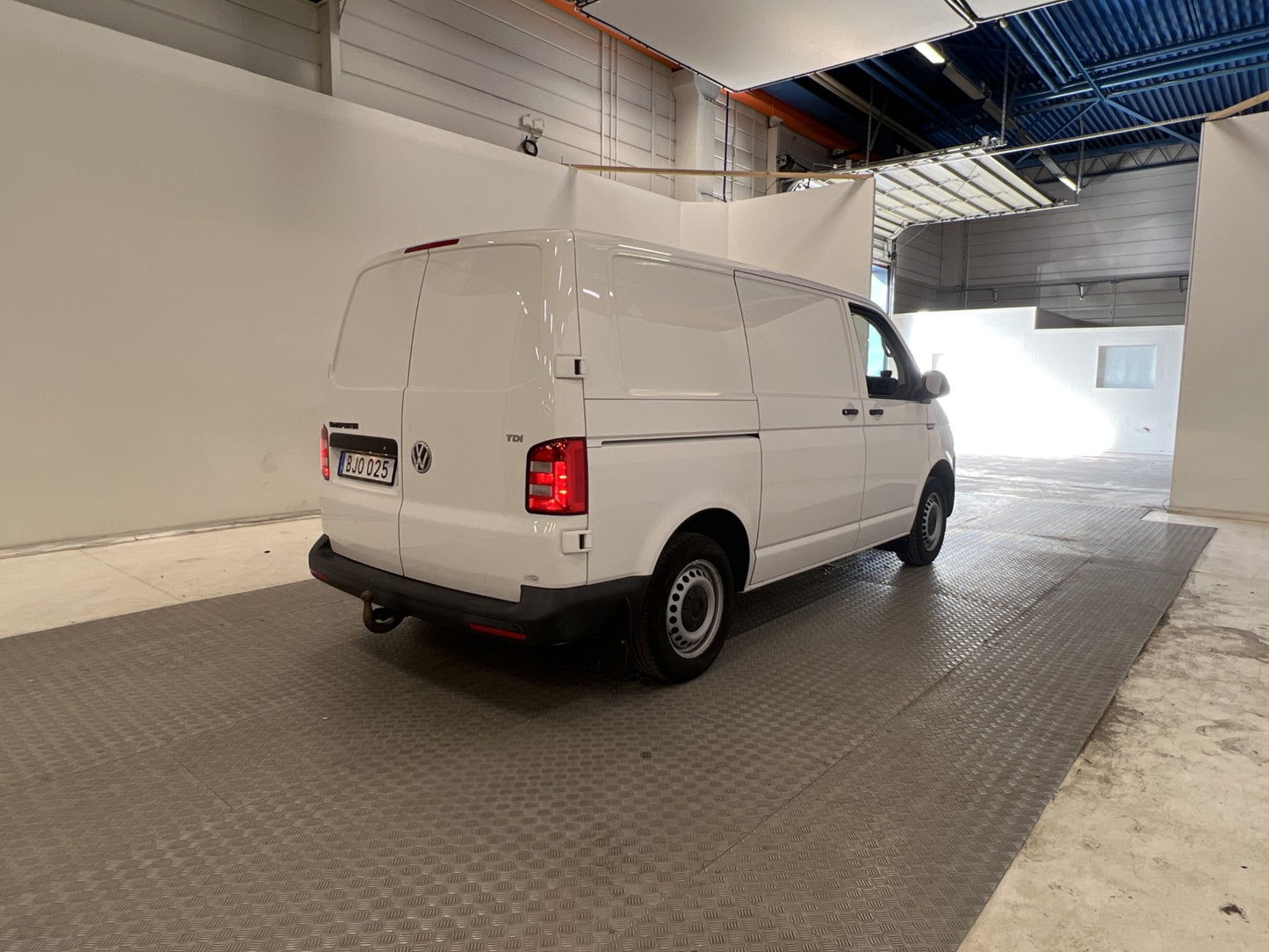 Volkswagen Transporter 2.0 Värmare Dragkrok V-inredd Moms