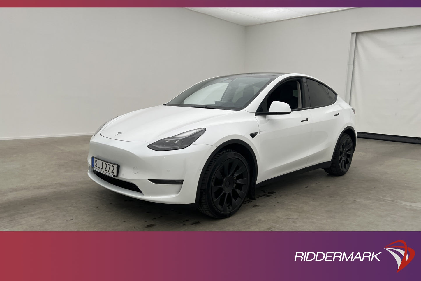 Tesla Model Y Long Range AWD 514hk Autopilot Dragkrok MOMS