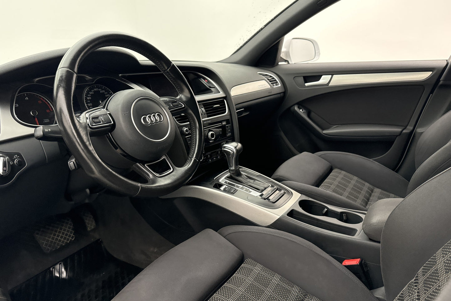 Audi A4 2.0 TDI Quattro Dragkrok Ledramp 0.49l/mil