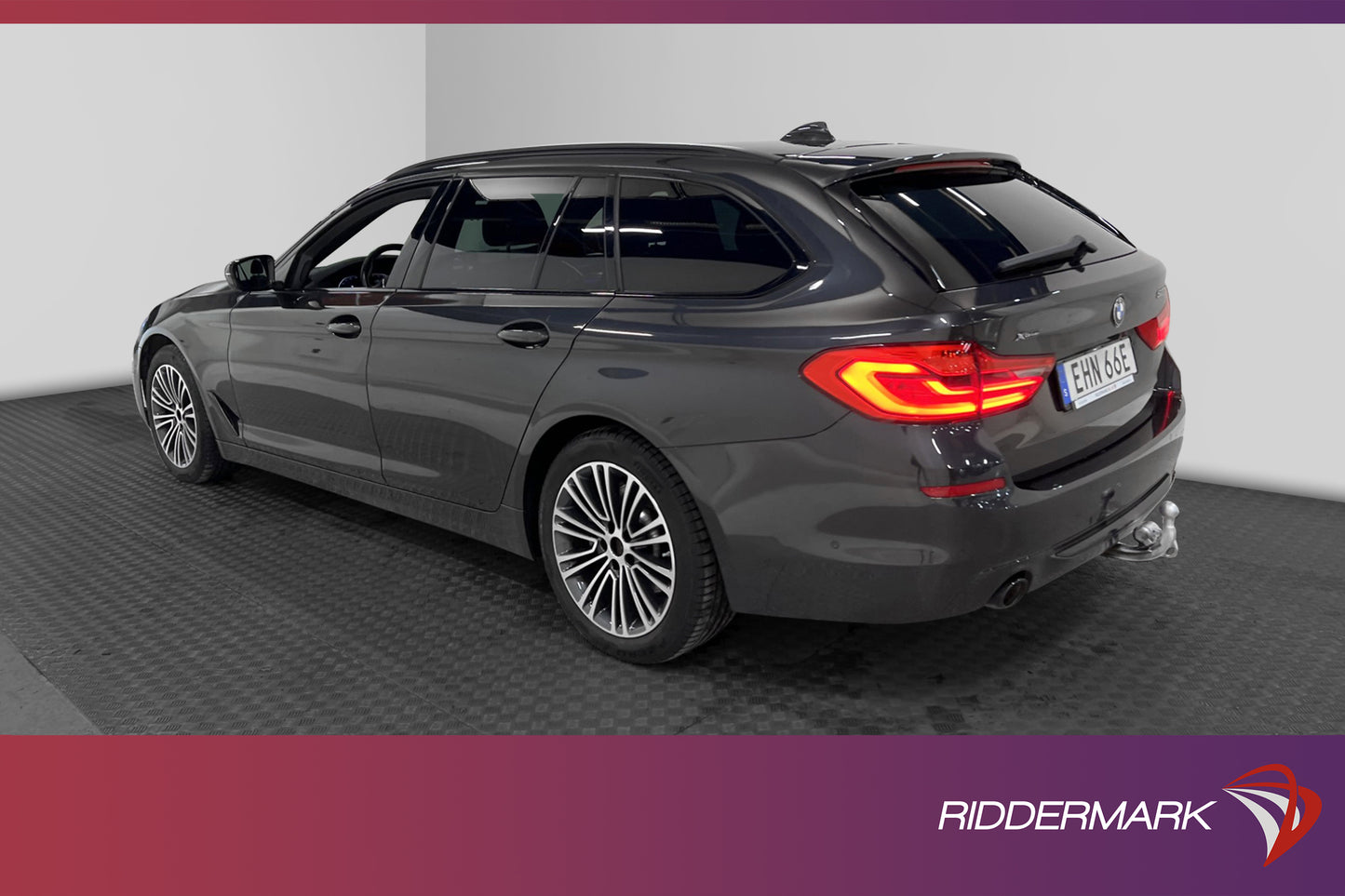 BMW 520d Touring xDrive 190hk Navi Kamera Sensorer Drag