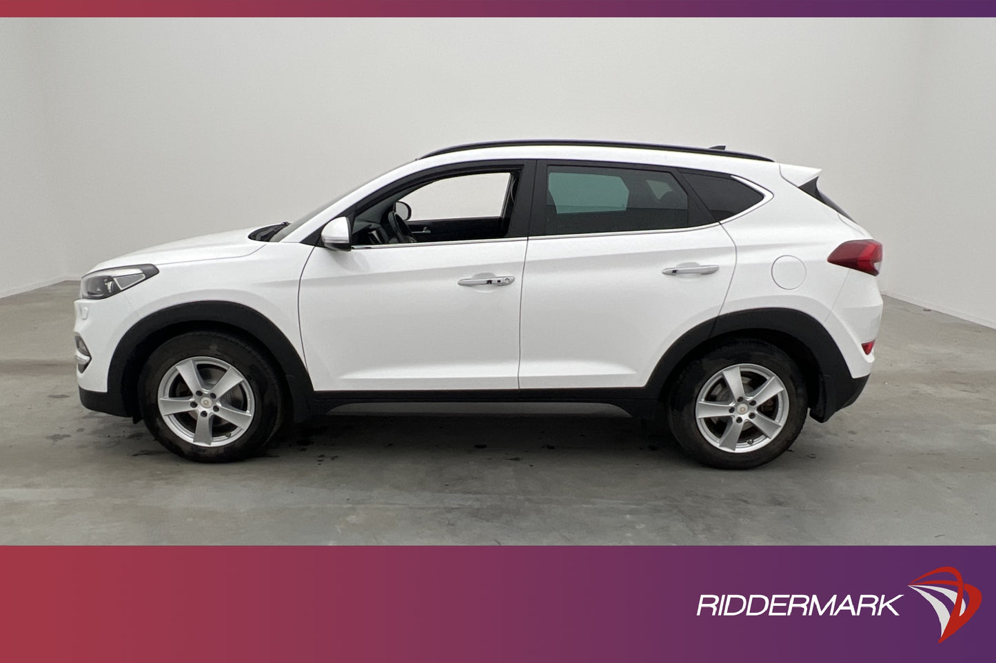 Hyundai Tucson 4WD 177hk Premium Pano Värm Kamera Navi Drag