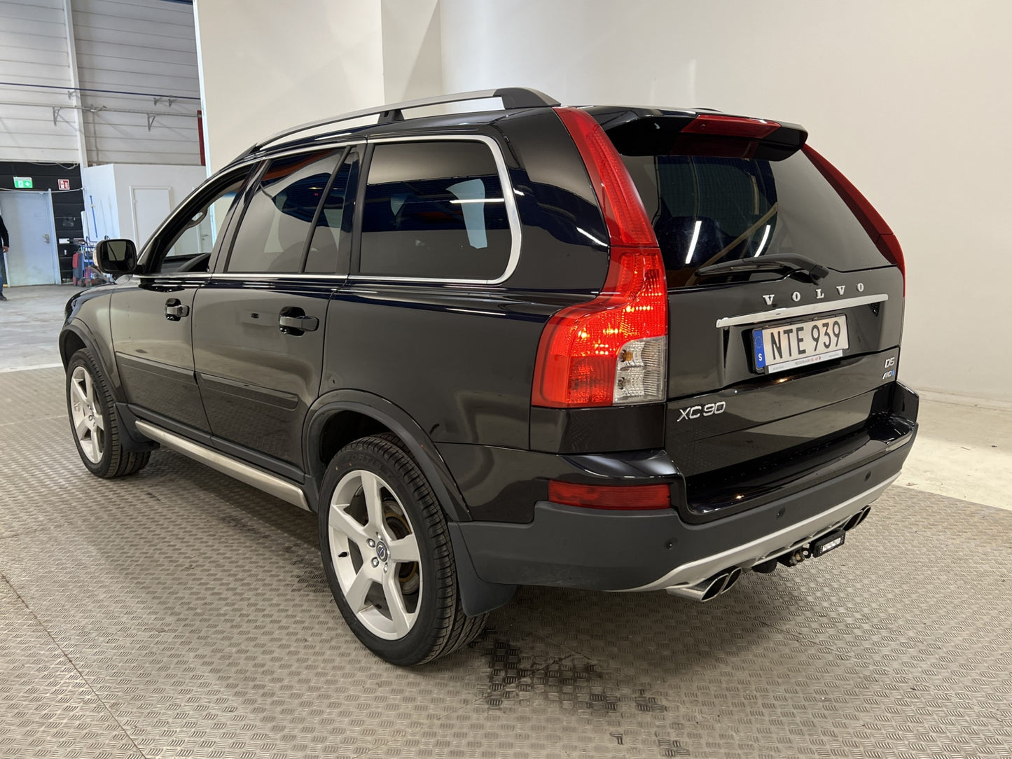 Volvo XC90 D5 200hk AWD  R-Design 7-sits Skinn D-värm VOC