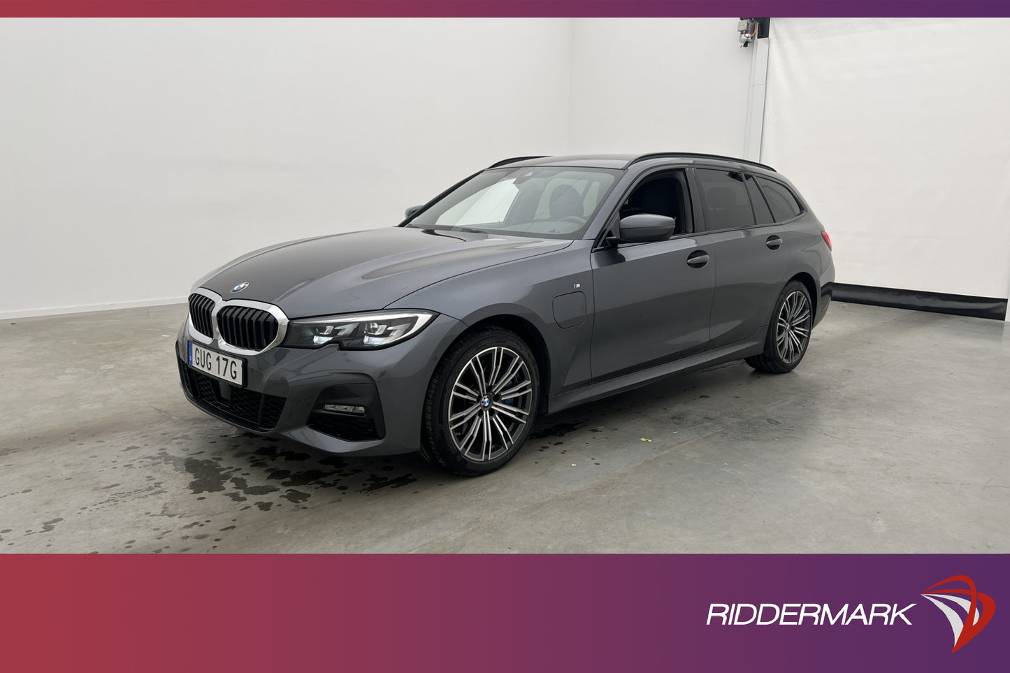 BMW 330 e xDrive Touring M Sport HiFi Kamera Elstolar MOMS