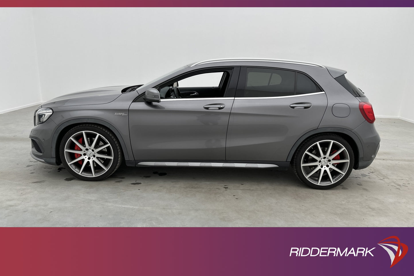 Mercedes-Benz GLA 45 AMG 4M 360hk Pano H/K Kamera GPS Elstol