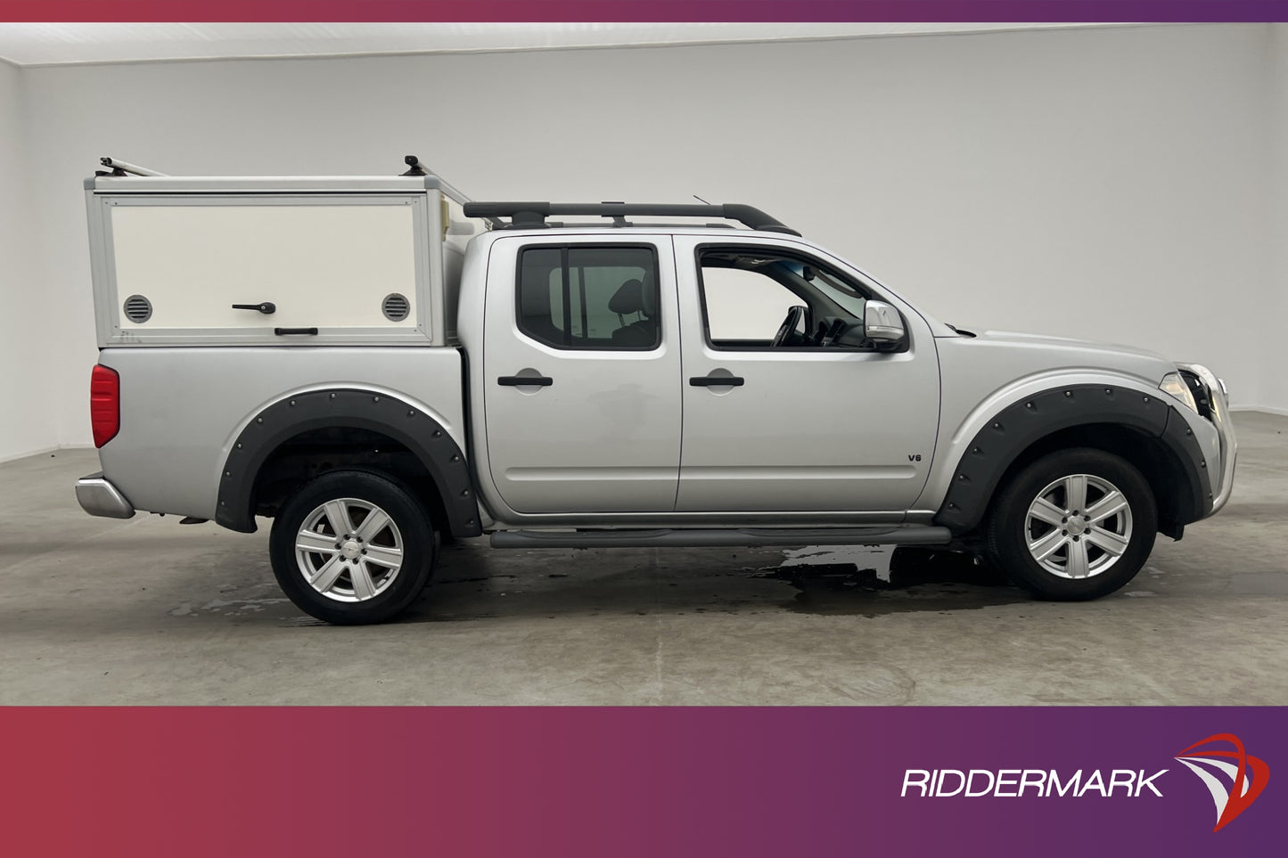 Nissan Navara 3.0dCi V6 4x4 Dragkrok B-Kamera Skinn Moms