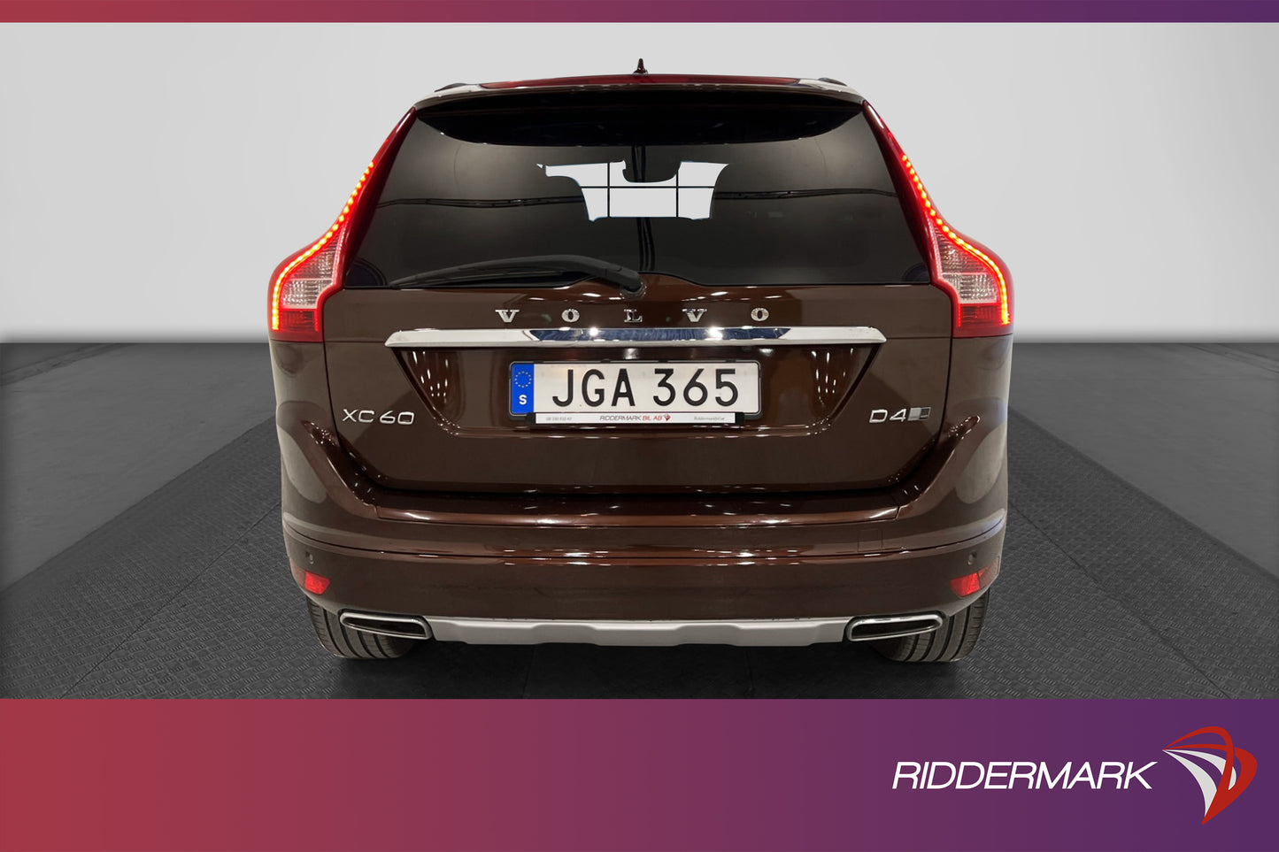 Volvo XC60 D4 AWD Summum VOC Navi Pano Skinn B-kamera 190hk