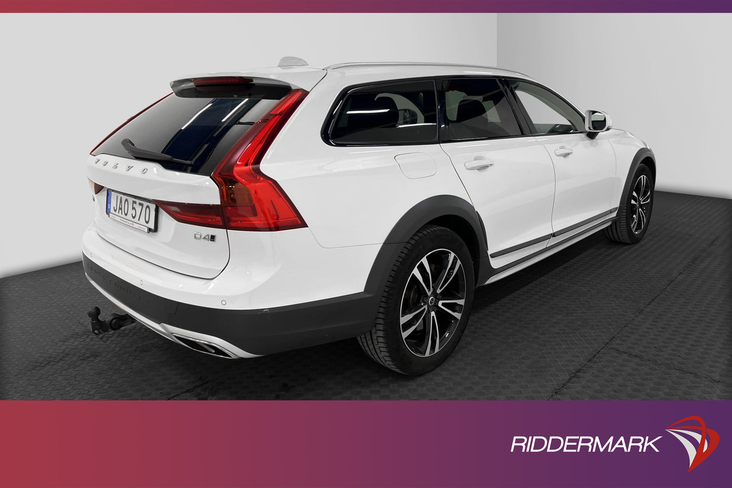 Volvo V90 Cross Country 190hk AWD D-Värm VOC B-Kamera Skinn