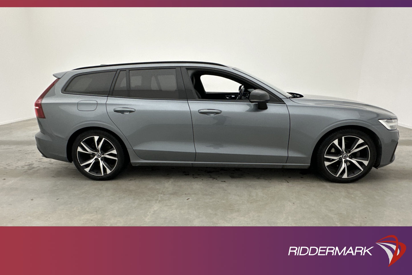 Volvo V60 D4 R-Design VOC Pano H/K HUD 360° Skinn Navi BLIS