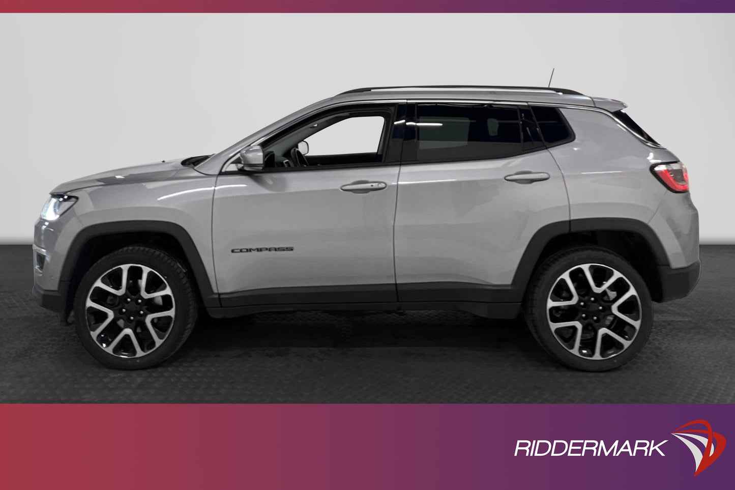 Jeep Compass 1.4 4WD 170hk  Navi Panorama B-kamera Beats