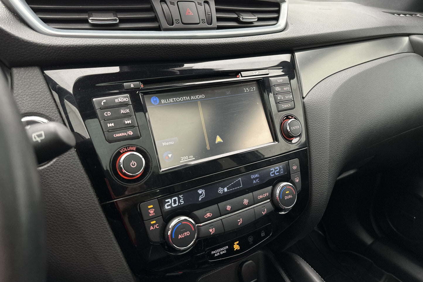 Nissan Qashqai DIG-T 115hk Tekna+ Pano BOSE 360° Navi Skinn