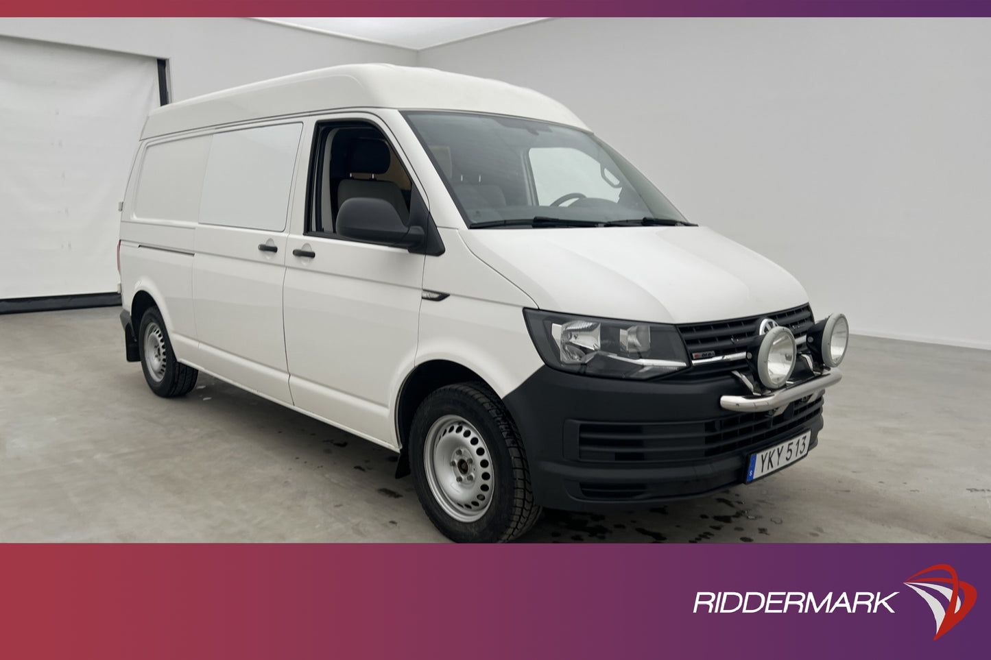 Volkswagen Transporter L2H2 2.0TDI 4M Värmare Drag Moms