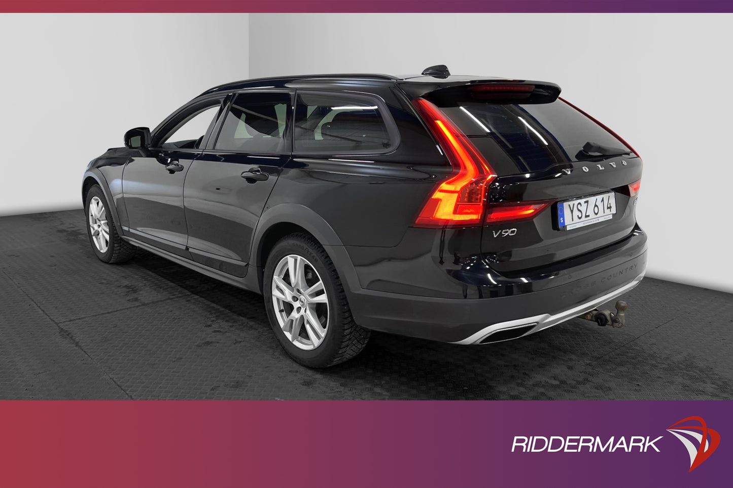 Volvo V90 Cross Country D4 190hk AWD D-Värmare VOC Drag