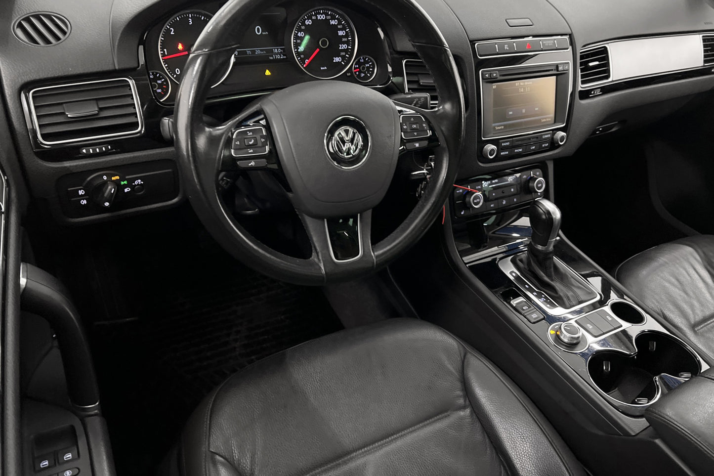 Volkswagen Touareg V6 4M 262hk Pano Värmare Skinn B-Kam Drag